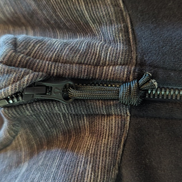 Lululemon Scuba Hoodie - Picture 5 of 7